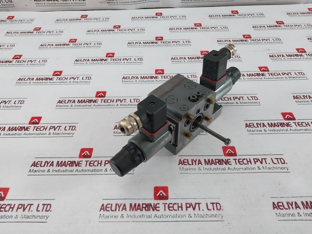 Rexroth Sg 3 Hydraulic Control Valve R902602653 24V 12B Gdm