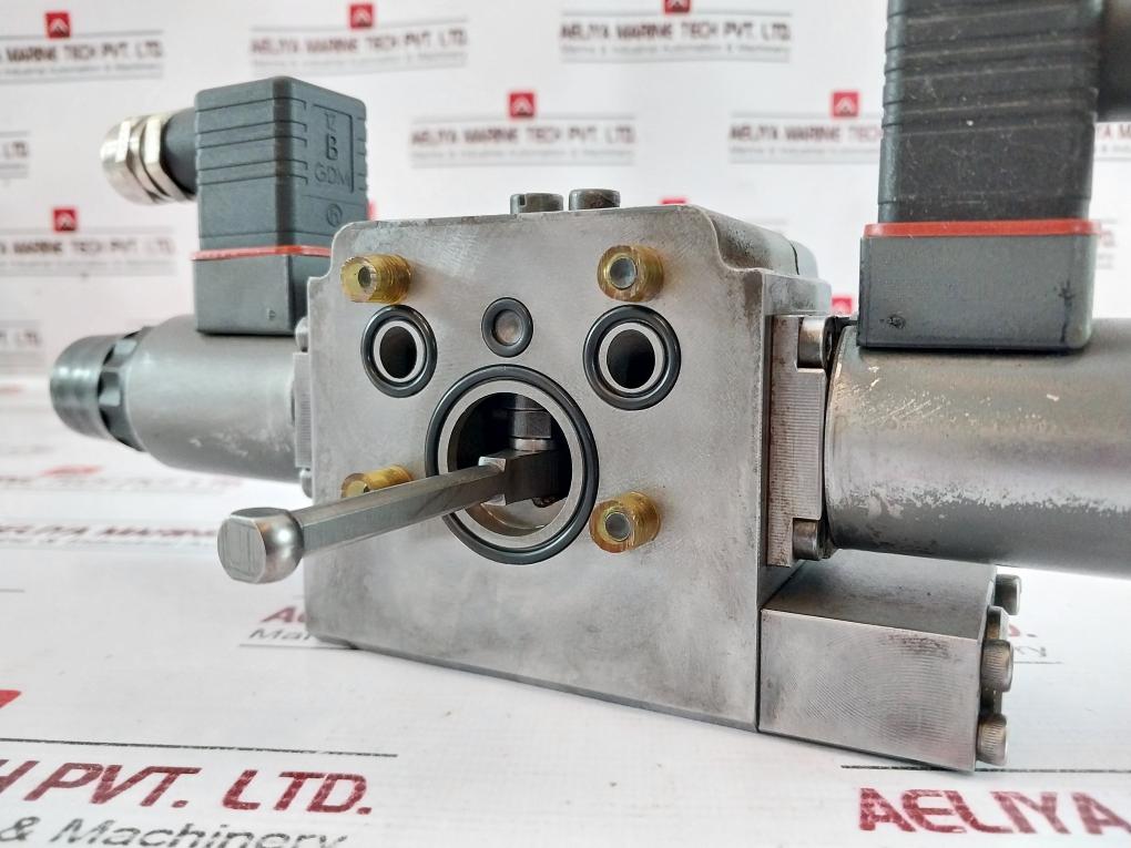 Rexroth Sg 6 Solenoid Valve 9242750 R902602653 24V 12B Gdm