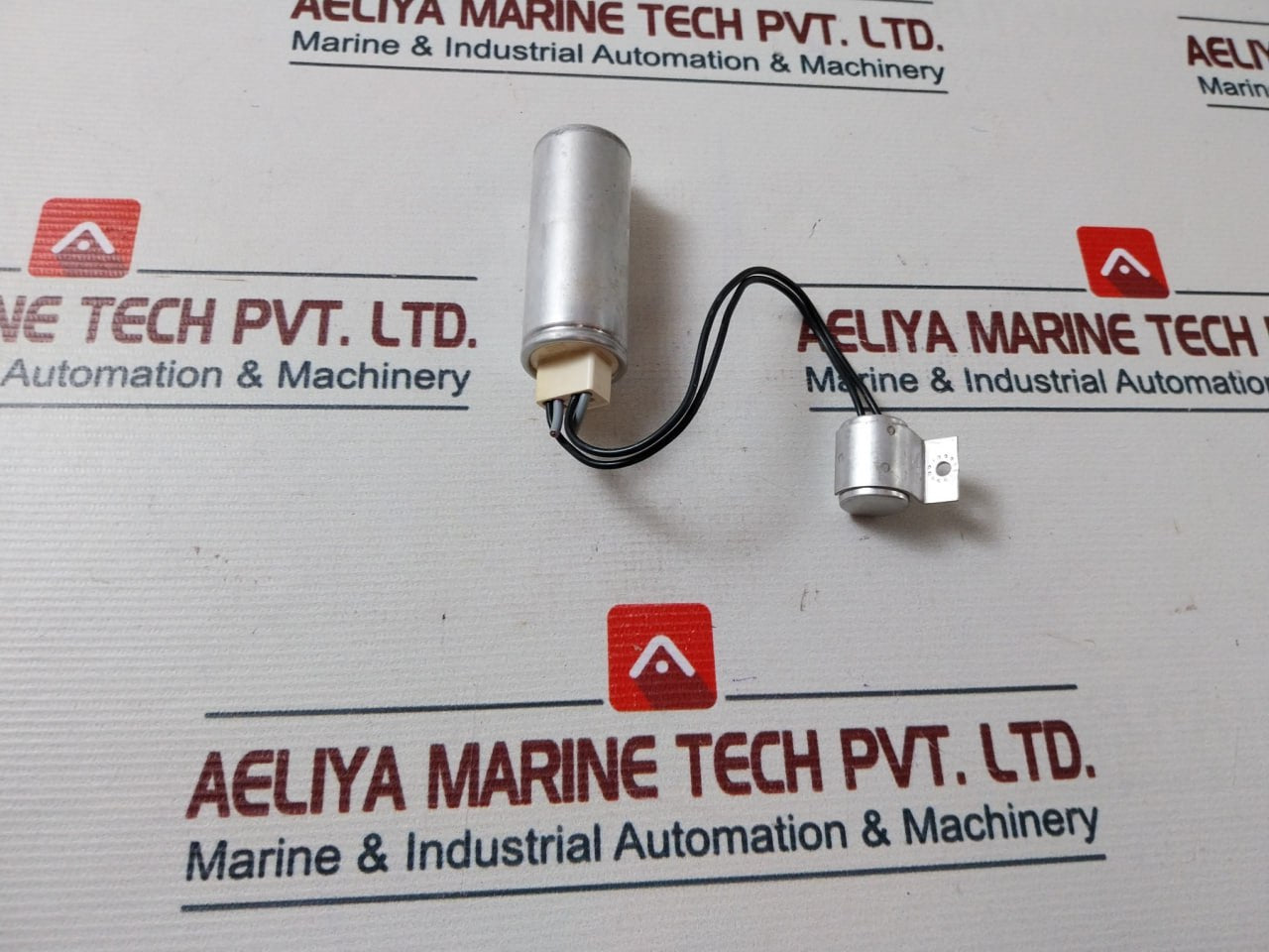 Ric/ Plessey Le4Eb Capacitor 250V 50/60Hz