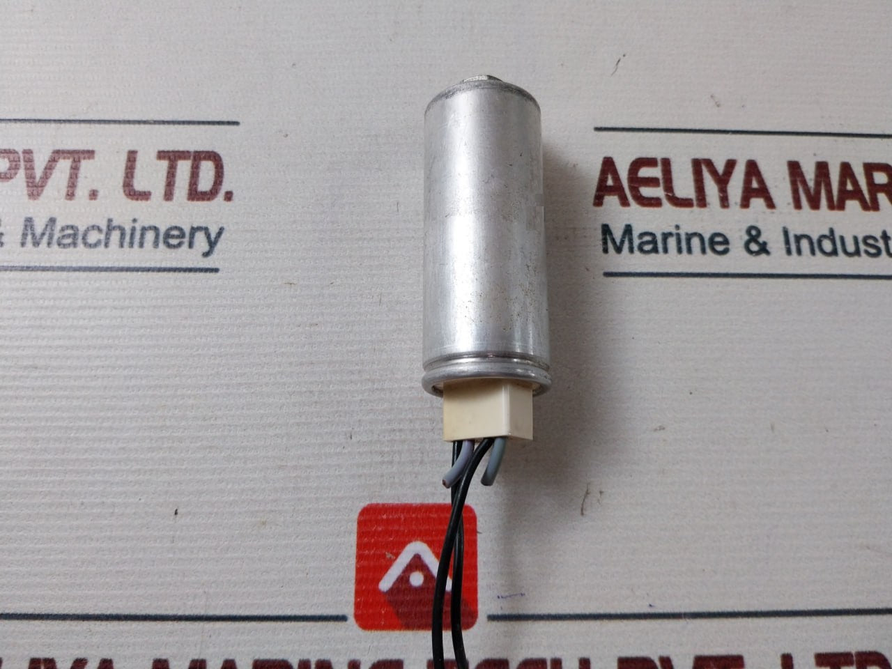 Ric/ Plessey Le4Eb Capacitor 250V 50/60Hz