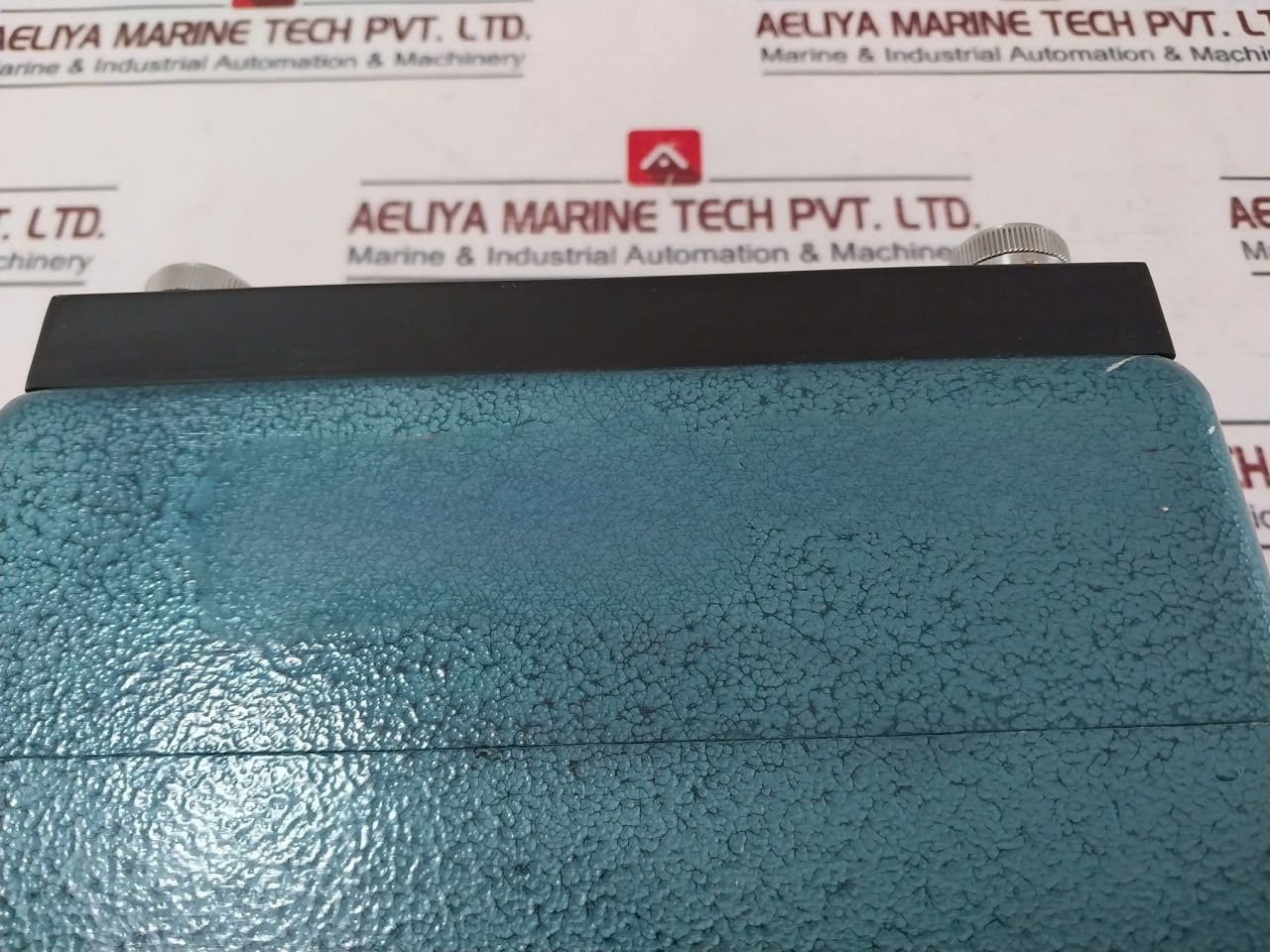 Riken Fine Ox-1 Combustible Gas Detector Monitor Ac 100V