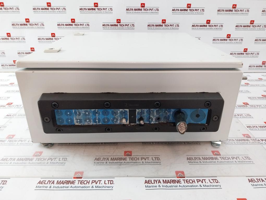 Rittal Ae 1050.500 Electrical Enclosure 440V 16A