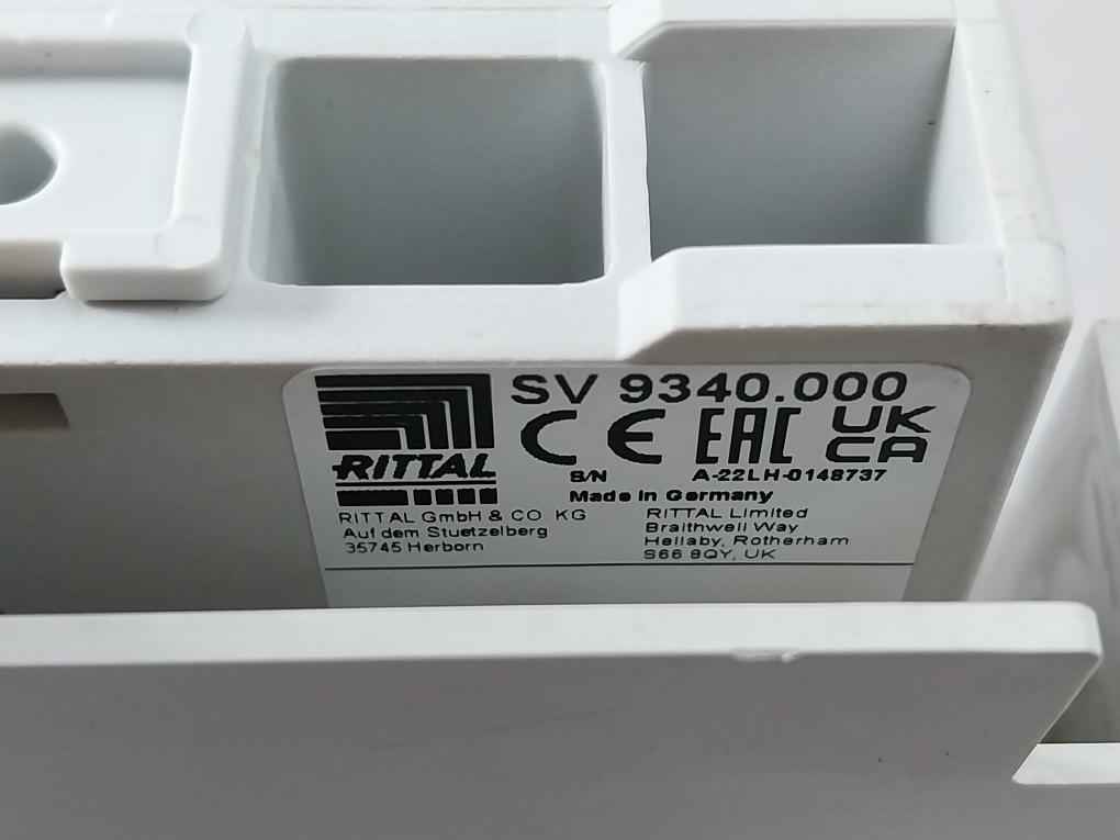 Rittal Sv 9340.000 Busbar System 3ph 600/480vac 63a Awg10-6 44 Lb-in/75c Copper Rails