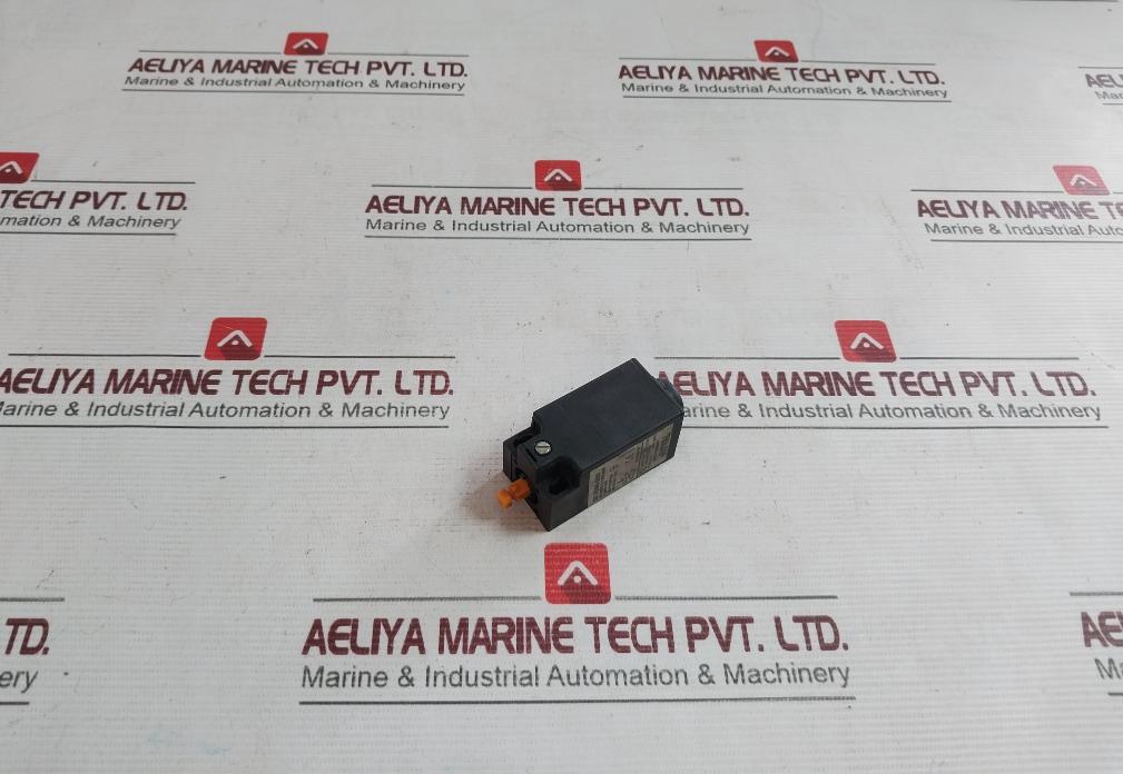 Rittal Sz 2586.000 Door-operated Switch 500V Ac-15 230V 6A A300 Q300