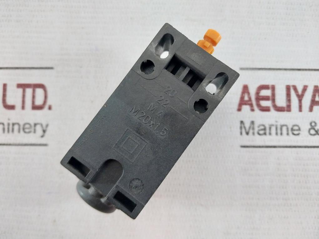 Rittal Sz 2586.000 Door-operated Switch Iec 60947-5-1 Ip40 500V Vde 0660