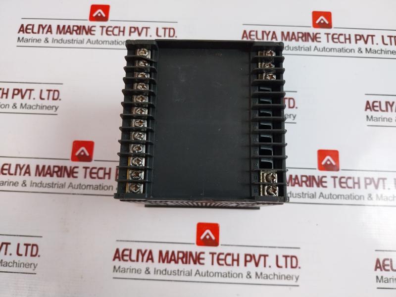 Rkc Instrument Inc Cb900 100 To 240vac 50/60hz Input: Pt100ω