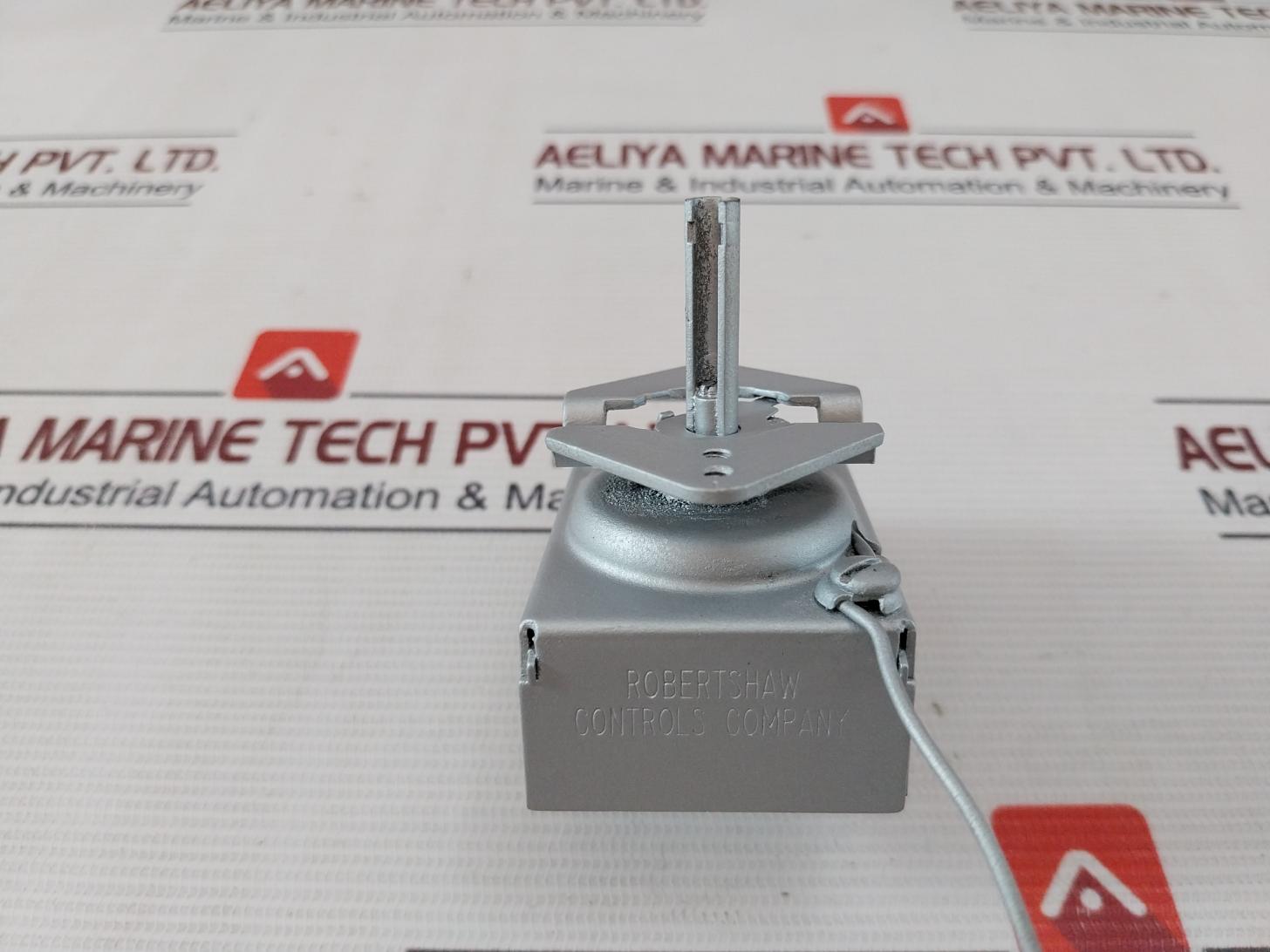 Robertshaw Knp-13-48 Thermostat 30A 277Vac