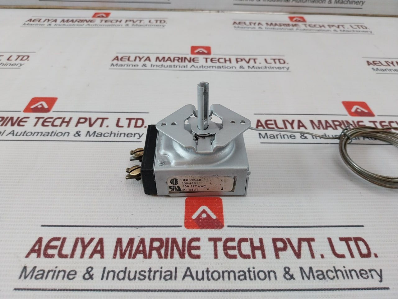 Robertshaw Knp-13-48 Thermostat 30A 277Vac