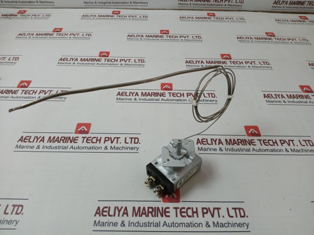 Robertshaw Knp-5-48 Thermostat 30A 277Vac Mt 850F