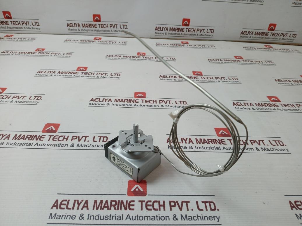 Robertshaw Knp-5-48 Thermostat 30A 277Vac Mt 850F