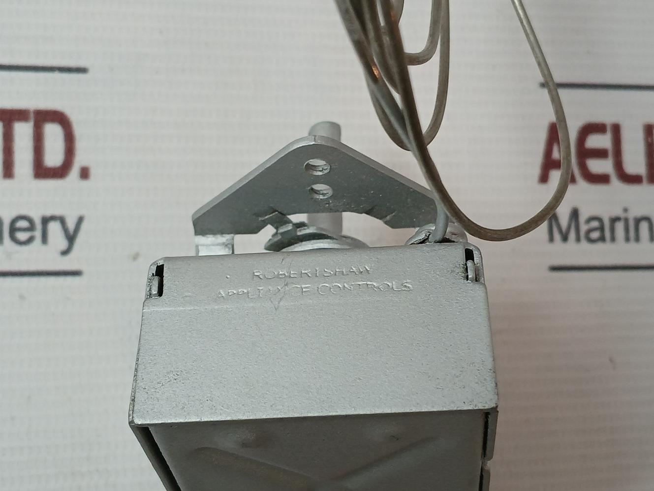 Robertshaw Knp-5-48 Thermostat 30A 277Vac Mt 850F