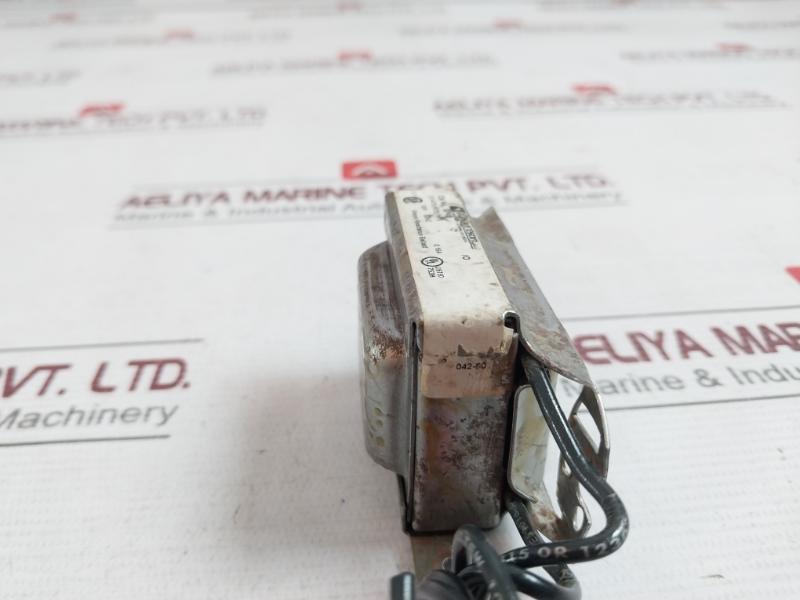 Robertson Sp48 Simple Reactance Ballast Transformer 120V 60Hz 0.16A