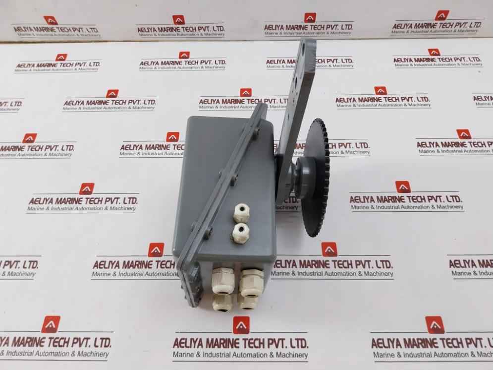 Rolls-royce 5200-w16000002 Steering Gear Equipment Unit 24/Dc