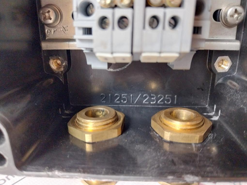 Rose 21 121209 Junction Box For Electrical Heat Tracing System Ptb01Atex1061U