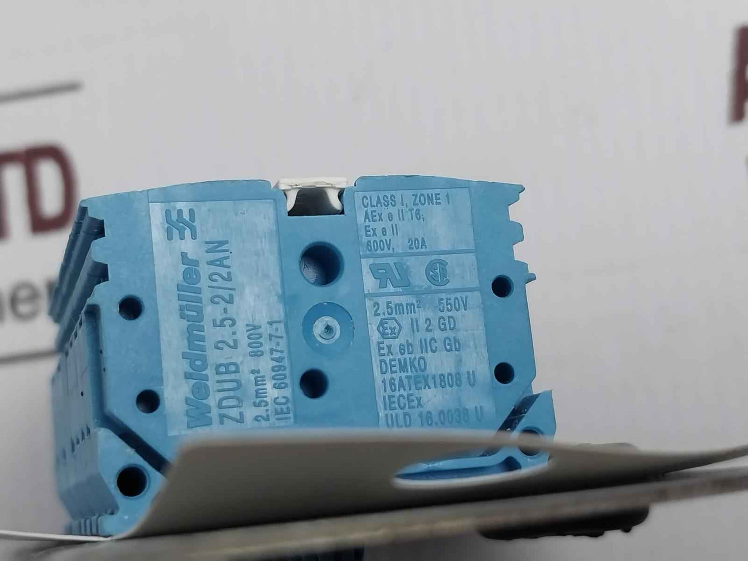 Rosemount 2410 Tb Std Exi Terminal Block 600V 20A 2.5Mm2 800V 7000003-142