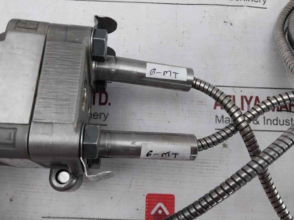 Rosemount 3051 Cd2A22A1As2M5B4I1T1Q4Q8 Pressure Transmitter W/ Diaphragm Seal