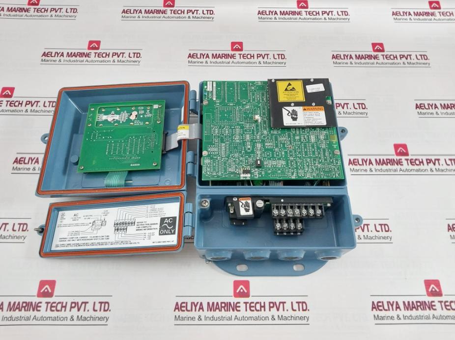 Rosemount 8712Hr12N0M4 Magnetic Flowmeter Transmitter 115Vac 50/60Hz 1Ph 2.5Amps