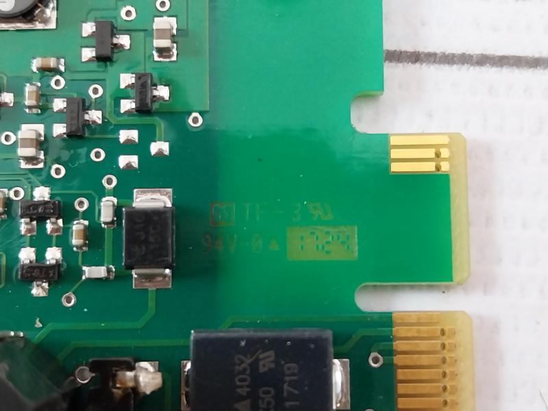 Rosemount 9240040-103 C Printed Circuit Board 6853508-881 Rev: 0.3 94V