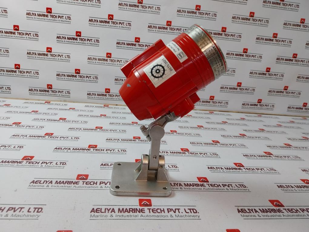 Rosemount 975UR1A6A1A1 975 Flame Detector 18-32VDC