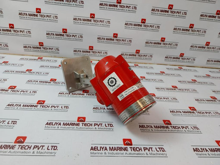 Rosemount 975UR1A6A1A1 975 Flame Detector 18-32VDC