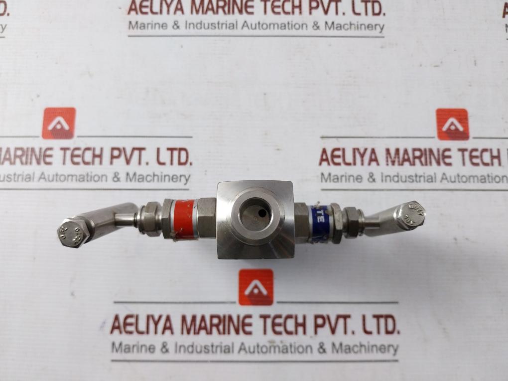 Rosemount C30610-1126-0000 In-line Manifold Transmitter 10000 Psi At 85°F M1889