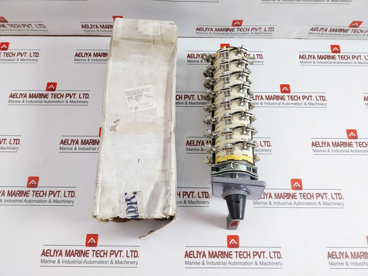 Rotary Switch 40A, 440V Brand Kaycee Srpm3825Kr2/Ta3