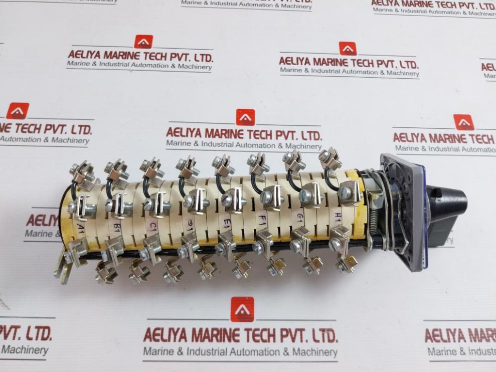 Rotary Switch 40A, 440V Brand Kaycee Srpm3825Kr2/Ta3