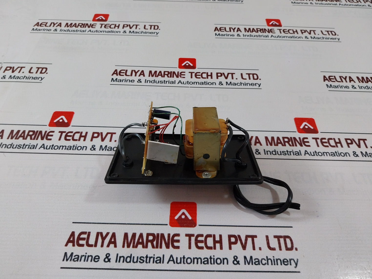 Rr 12600M 12 Volt Gelled/Cell Charger 120Vac 50/60Hz