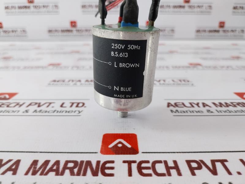 RS 238-390 5A Mains Filter, 250V 50Hz, B.S.613