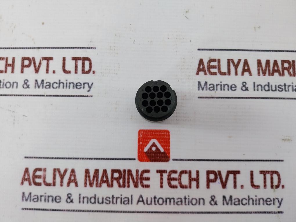 Rs 484-206 Metal Shell Connector