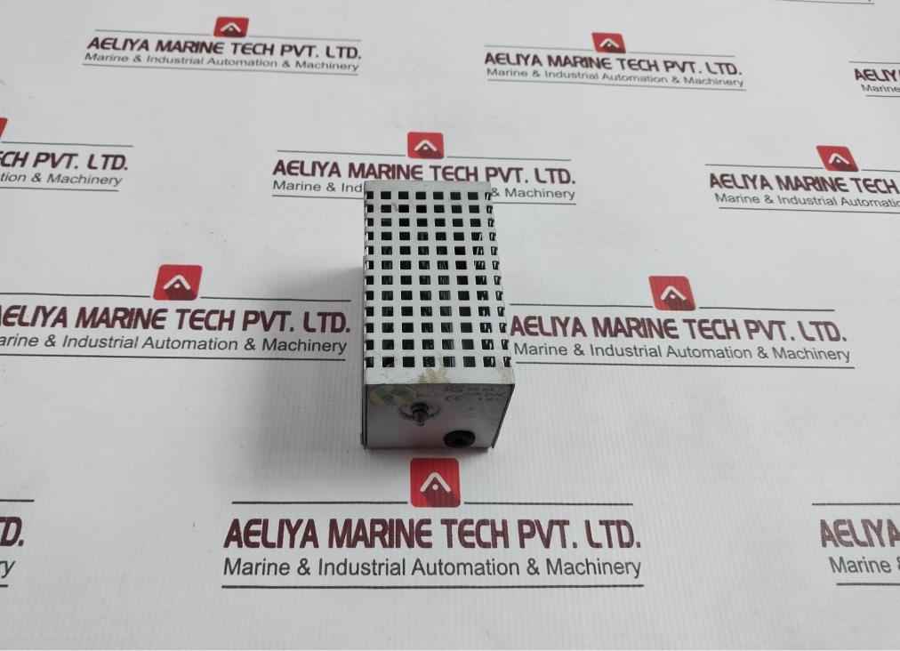 Rs 605 605 Enclosure Heater 80W 240V