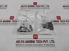 Rs 812-106 Tube-to-tube Adaptor (1 Packet = 5 Pcs)