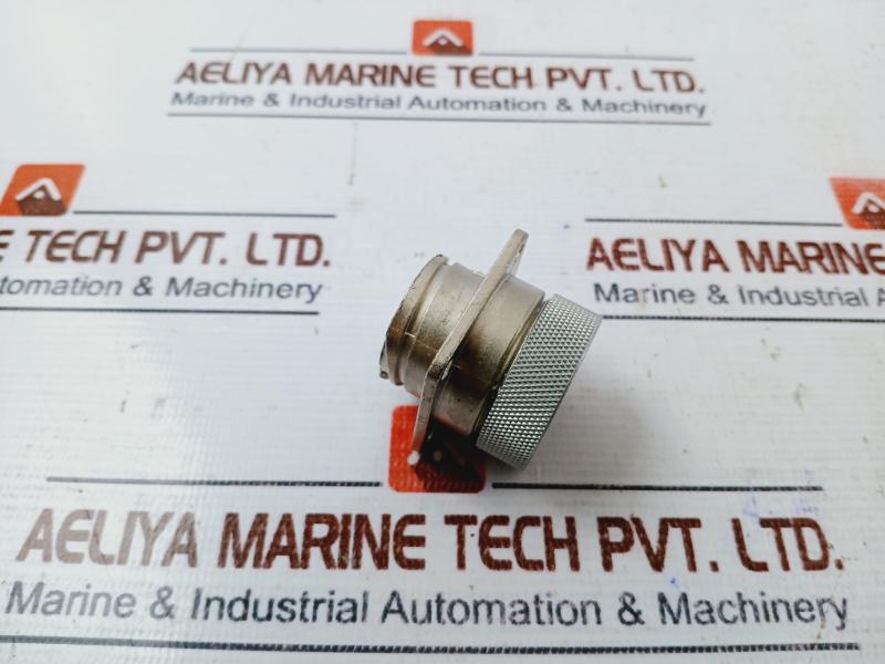 RS Components 484-341 Triad 9 Way Panel Socket Shell M1731-S09