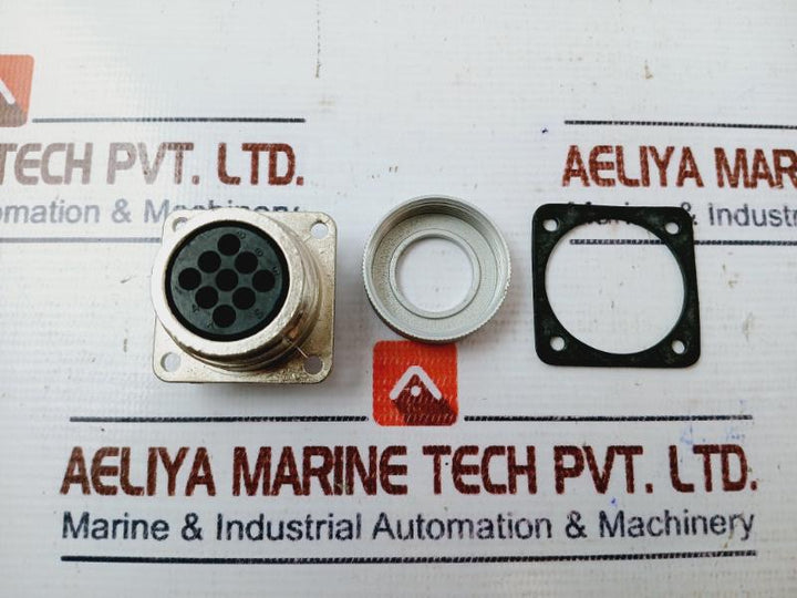 RS Components 484-341 Triad 9 Way Panel Socket Shell M1731-S09