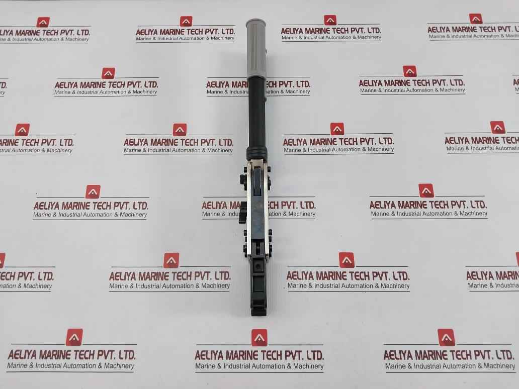 Rs Heavy Duty Ratchet Crimp Tool F/ Copper Terminal 241-4710