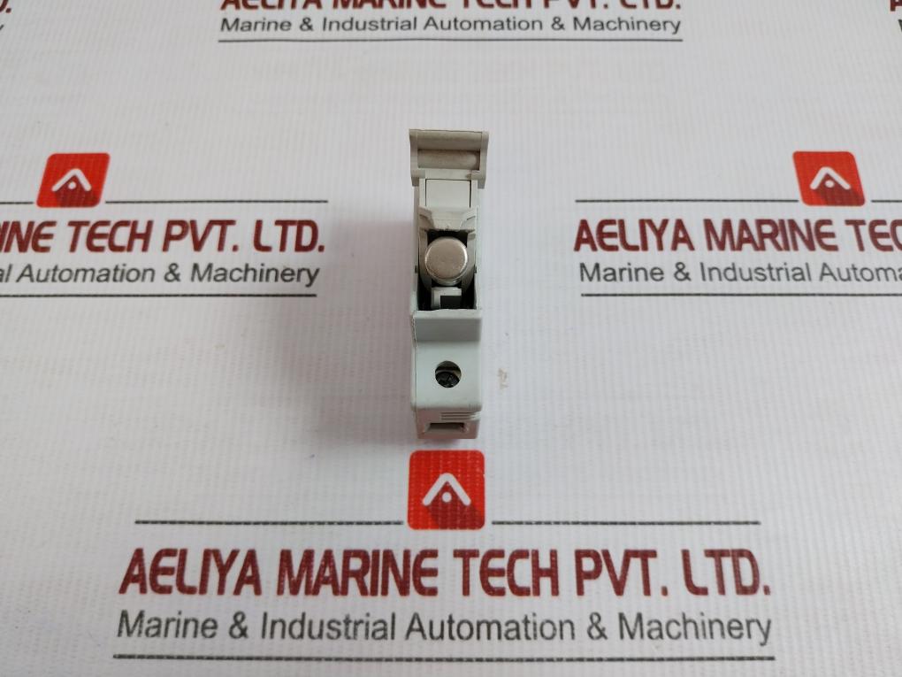 Rt18-32 10 X 38 Fuse With Fuse Holder Assembly 500V Ac 4/32 A Eia
