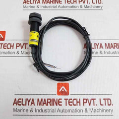 S18-2Vnrl-2M Plastic Barrel Photoelectric Sensor Banner Engineering