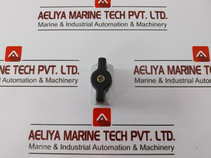 S34 3/8 Cw617N 200-cwp Pn15 Flow Valve Used
