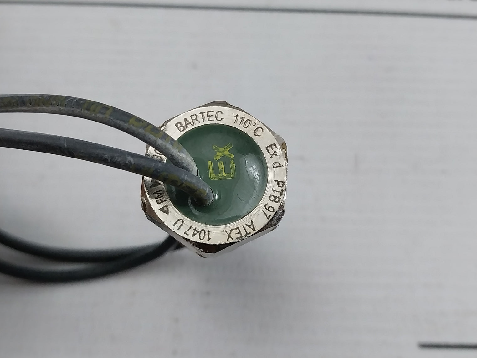 Saab Rosemount 05400-0670-0001 Transmitter Terminal Block 9150079-200 Rev: D