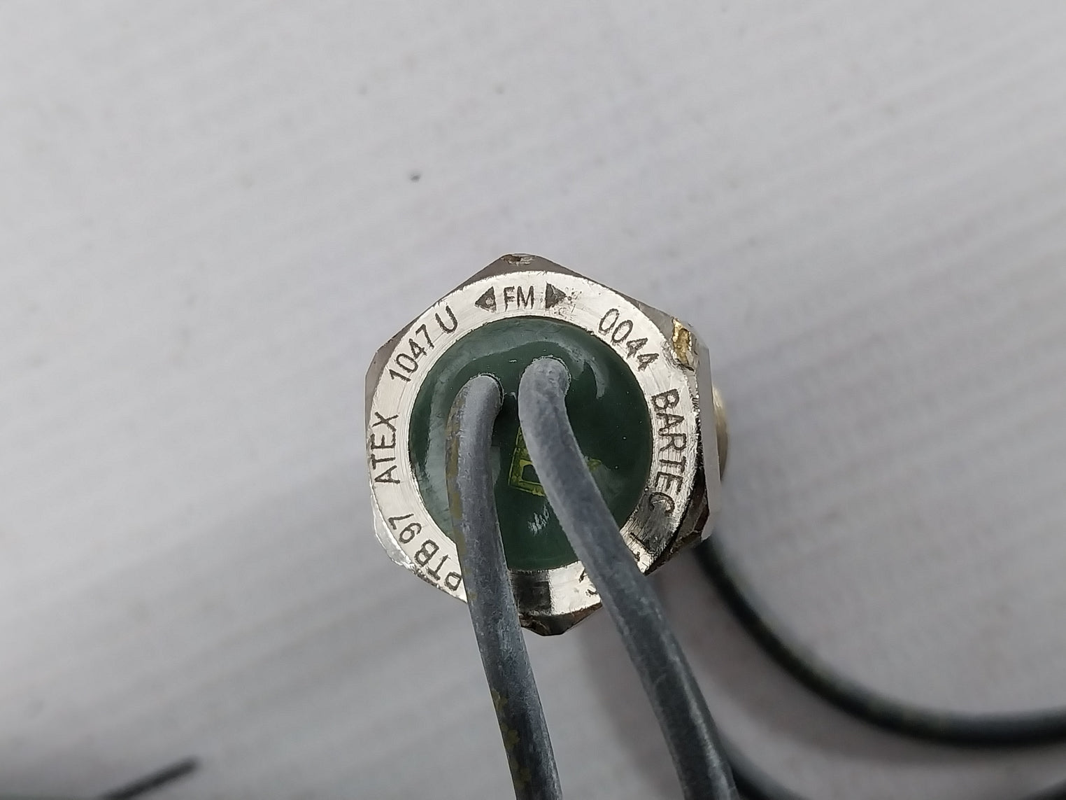 Saab Rosemount 05400-0670-0001 Transmitter Terminal Block 9150079-200 Rev: D