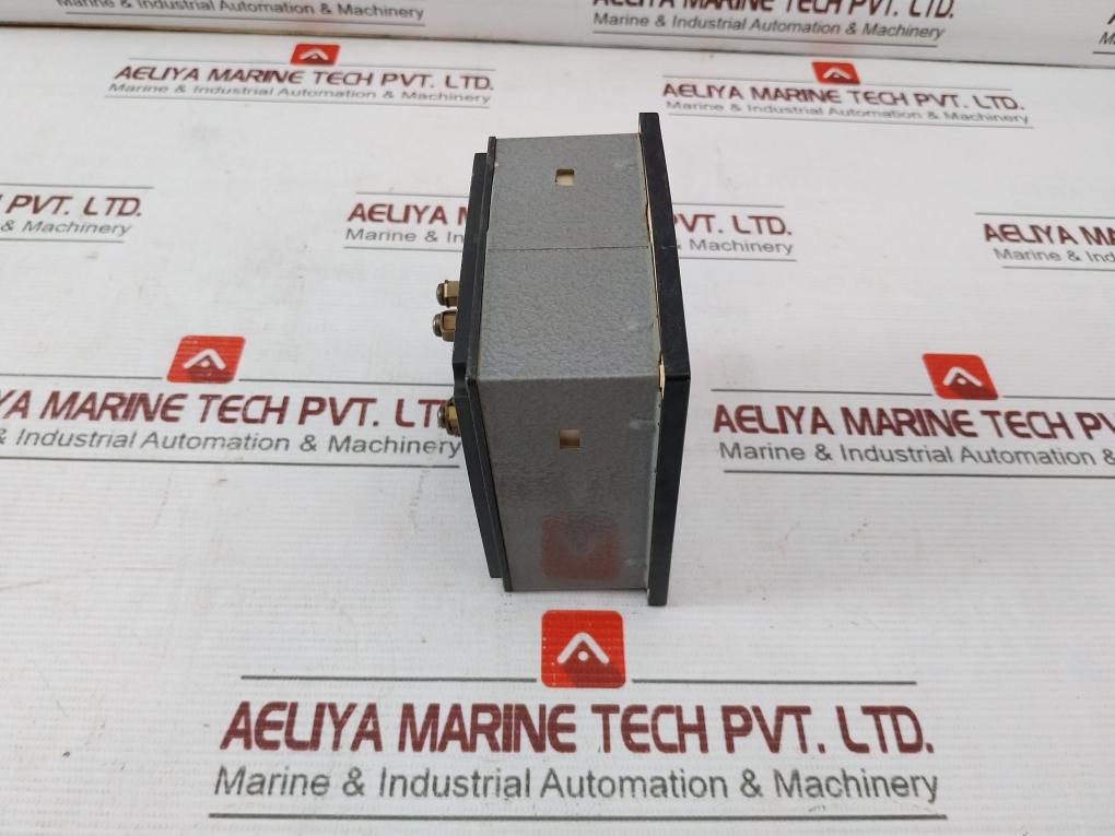 Saci 440V Double Analog Voltmeter 0-700V