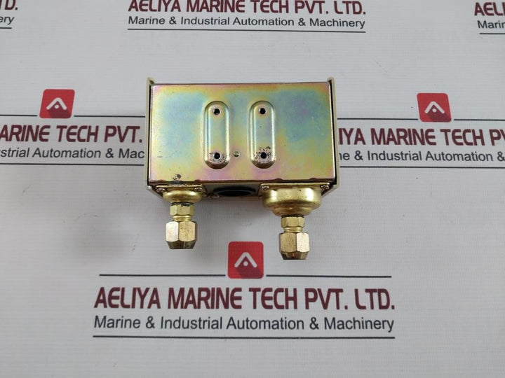 Sae Woon Hs-606M Pressure Control Switch -0.06 To 0.6 Mpa Ac125V Ac250V 10A 5A
