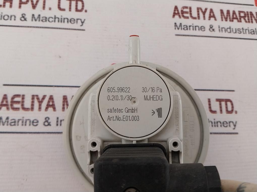 Safetec E01.003 Circuit Breaker Motor Main Switch