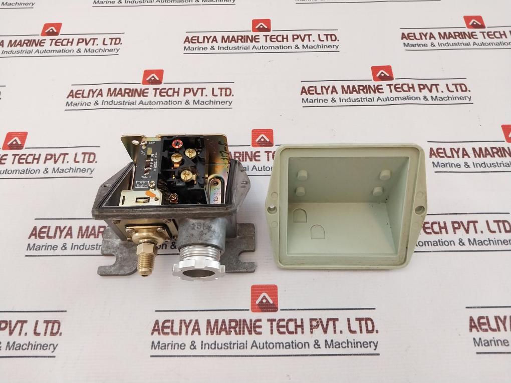 Saginomiya ANS-C130PBQ001 Pressure Switch 33 Kgf/Cm2
