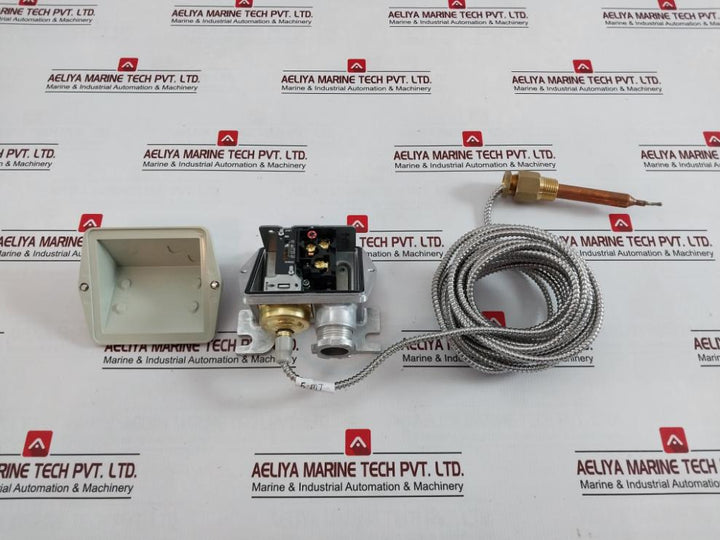 Saginomiya Bns-c1150Pl5Q Temperature Controller 70-150C Bns-c1150 4Tt 4061-6 5M