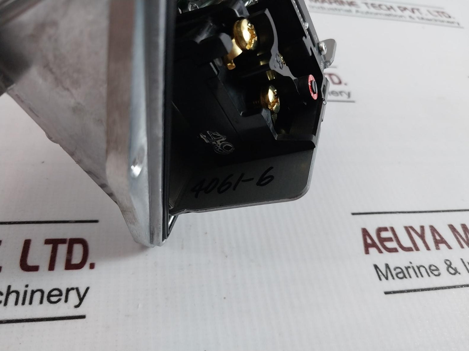 Saginomiya Bns-c1150Pl5Q Temperature Controller 70-150C Bns-c1150 4Tt 4061-6 5M