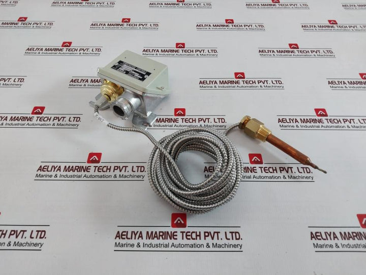Saginomiya Bns-c1150Pl5Q Temperature Controller 70-150C Bns-c1150 4Tt 4061-6 5M