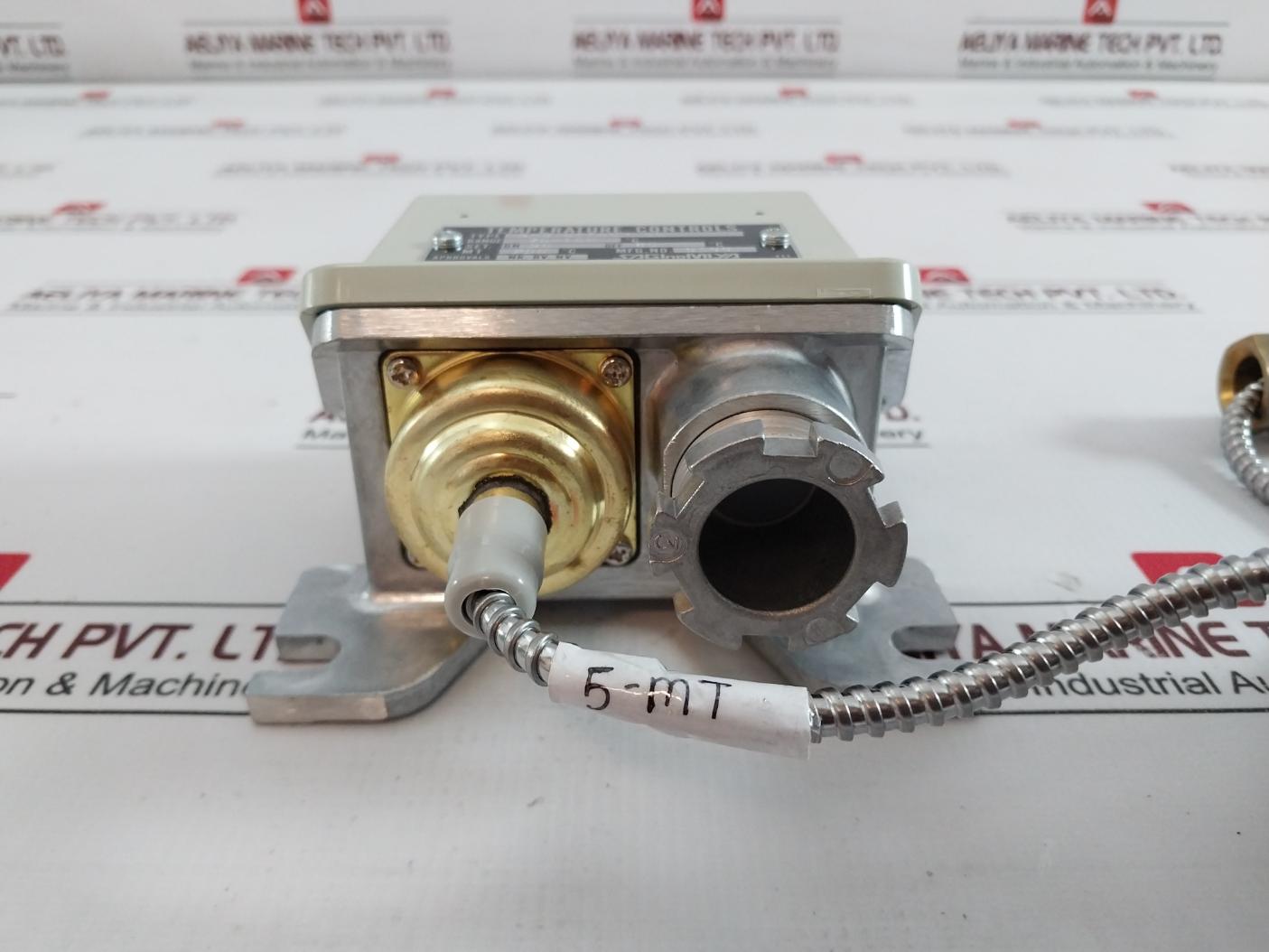 Saginomiya Bns-c1150Pl5Q Temperature Controller 70-150C Bns-c1150 4Tt 4061-6 5M