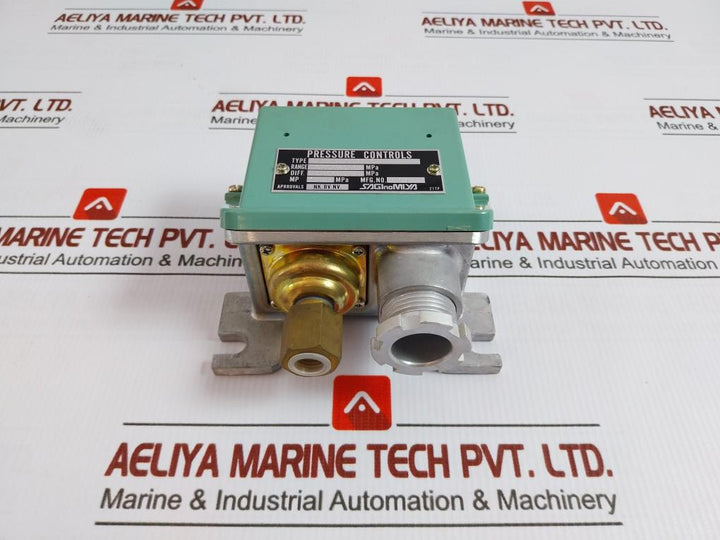 Saginomiya Pressure Control Switch Range-0.06~0.6 Mpa Sns-c106Pg