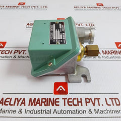 Saginomiya Pressure Control Switch Range-0.06~0.6 Mpa Sns-c106Pg